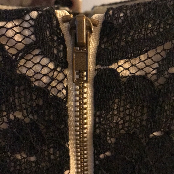 Lace Cocktail Dress - Picture 6 of 8